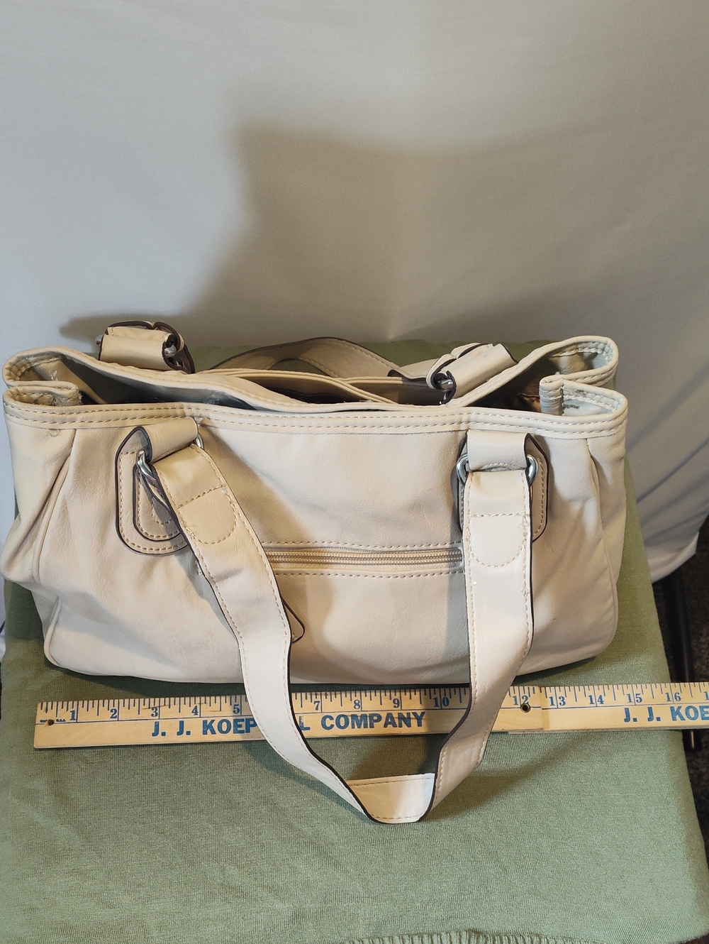 Tyler Rodan, Shell Color, LG Satchel - Picture 3 of 9